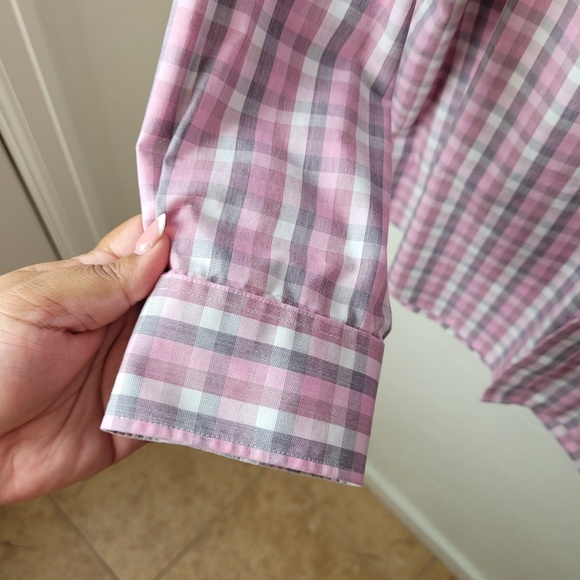 Michael Kors Men's Pink Button Down Shirt - Picture 4 of 6
